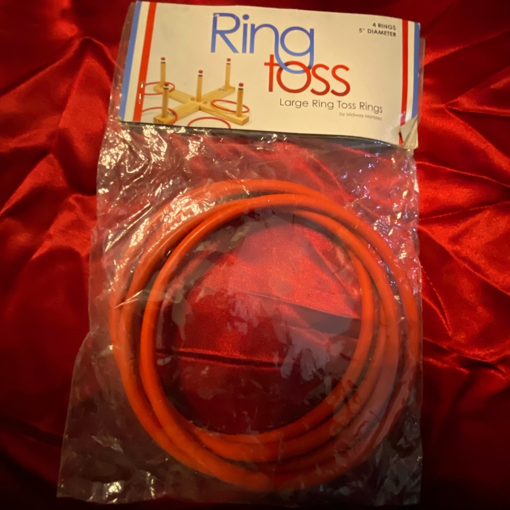 Ring toss game